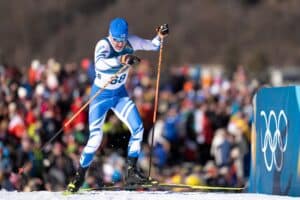 Arsi Ruuskaselta tyly kommentti hiihdostaan – ”Miten voi vetää noin penkin alle” Arsi Ruuskaselta tyly kommentti hiihdostaan – ”Miten voi vetää noin penkin alle”