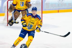 Törkytelominen toi Jukurien jätille pelikieltoa Törkytelominen toi Jukurien jätille pelikieltoa