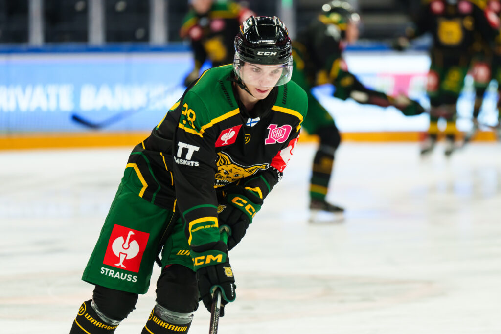 Hjallis Harkimon poika siirtyy Liiga-seuraan Hjallis Harkimon poika siirtyy Liiga-seuraan