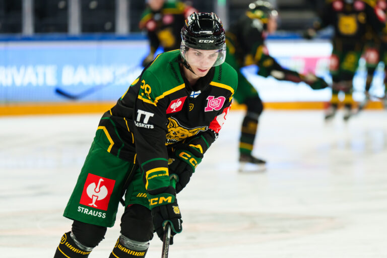 Hjallis Harkimon poika siirtyy Liiga-seuraan