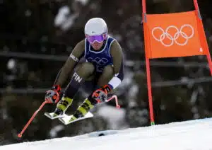 Elian Lehto jäi kärjestä – Eduard Hallberg takaa-ajajana pujotteluosuudelle