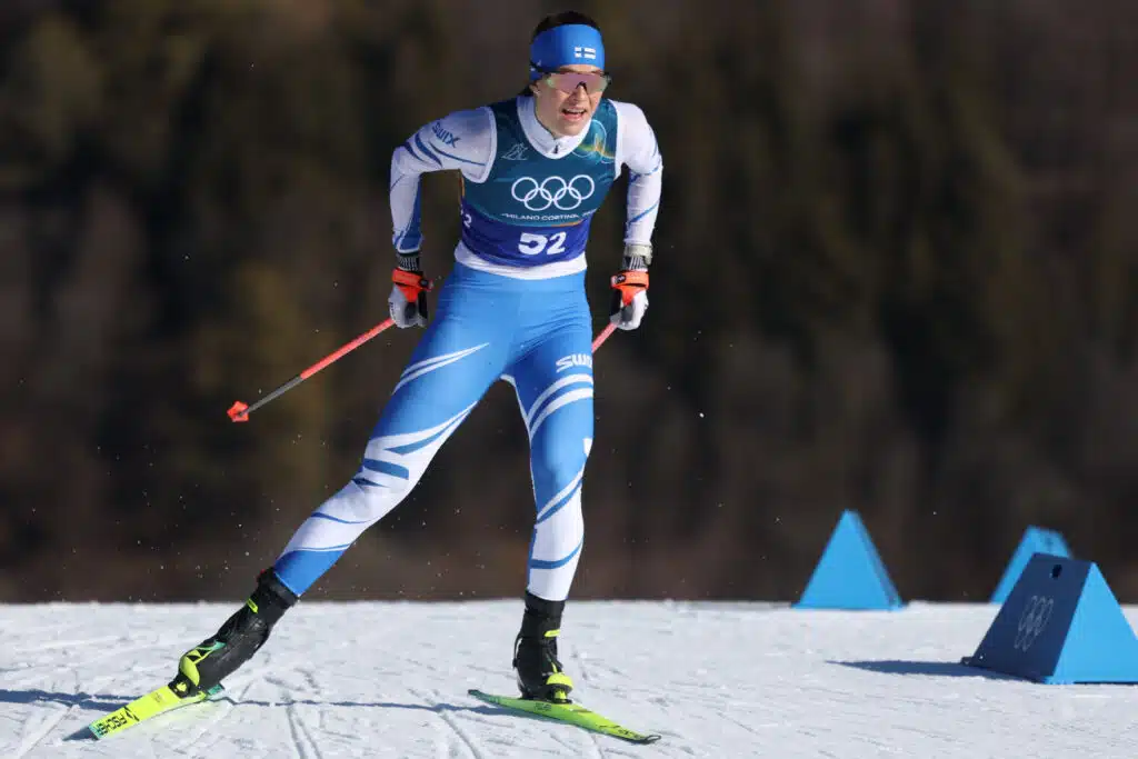 Naisten sprintin mitalihaaveet kariutuivat kaatumiseen - miehet romahtivat Naisten sprintin mitalihaaveet kariutuivat kaatumiseen – miehet romahtivat