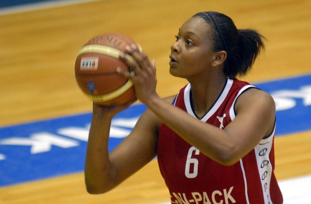 Kaksinkertainen WNBA-mestari kuoli traagisessa onnettomuudessa Kaksinkertainen WNBA-mestari kuoli traagisessa onnettomuudessa