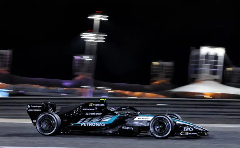 F1:ssä kiehuu jo ennen kauden alkua – Mercedes uhkaa boikotoida avauskisaa