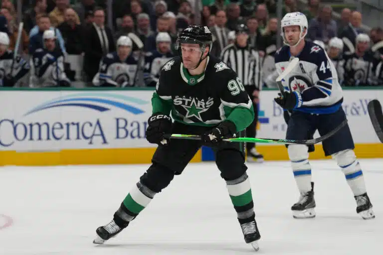Mikko Rantanen ja Miro Heiskanen loistivat – Leijona-vahdeilla vaikeaa  