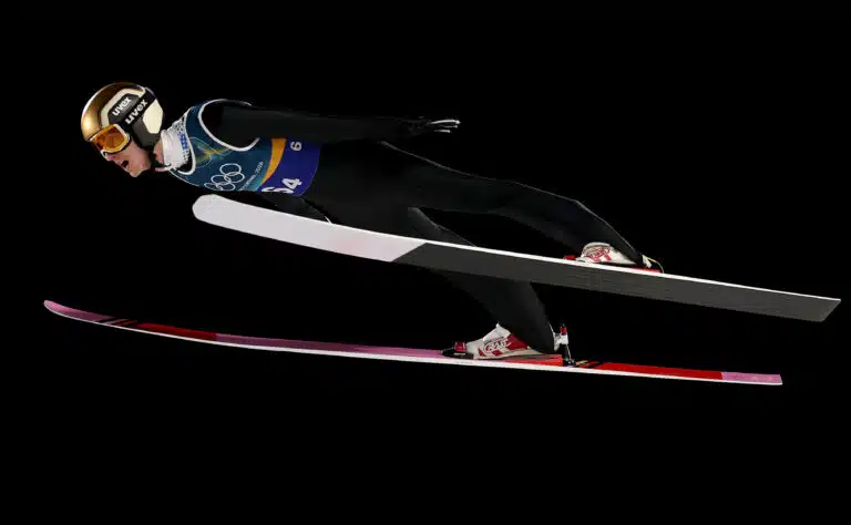 Harjoitukset lupailevat mäkihyppymiehiltä jättipaukkua – ”Kaikki on mahdollista”