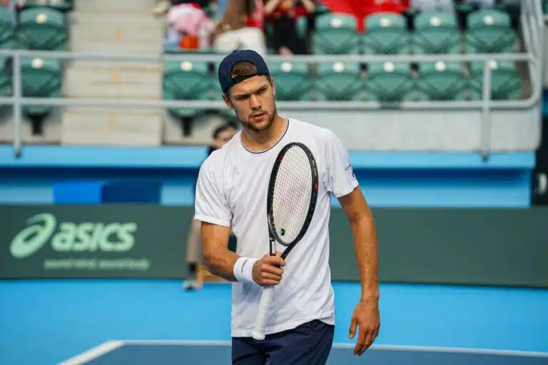 Suomen tennismaajoukkue komeasti jatkoon Davis Cupissa – Otto Virtanen loisti sankarina