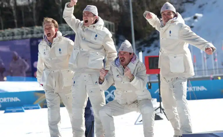 Ranskalaisilla villit mitalijuhlat – yksi makasi keskellä katua, toinen pärisytteli moottorisahaa