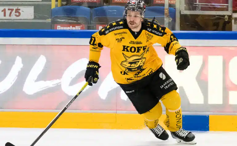 Miikka Salomäeltä tiukka näkemys Ässistä