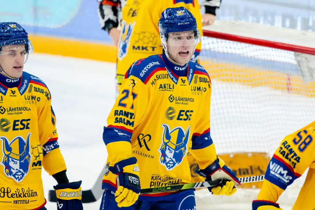 Liiga-pakki kärähti ratista - seura reagoi välittömästi Bogdans Hodass