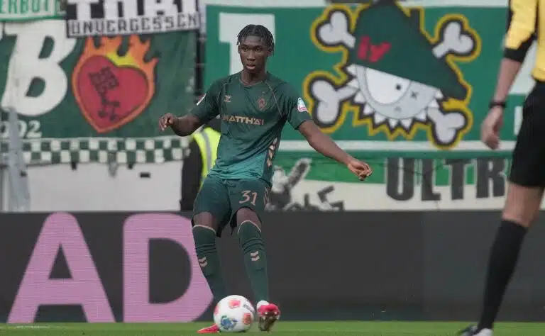 Vasta 18-vuotias teinisensaatio kiinnostaa Valioliigassa – seuran siirtoennätys tulossa