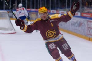 Markus Granlund nousi Ville Peltosen ja Petteri Nummelinin rinnalle