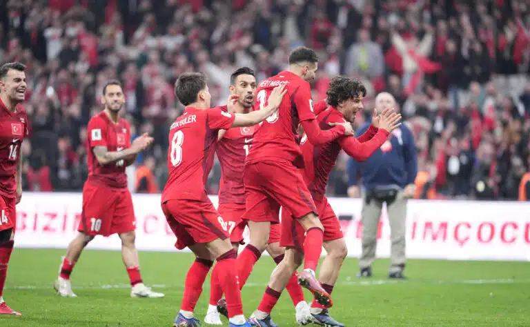 Turkki voiton päässä MM-kisoista – Ensi kertaa yli 20 vuoteen