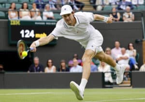 Kokeneella tennistähdellä menossa brutaali luisu – edellinen voitto yli vuoden takaa Kokeneella tennistähdellä menossa brutaali luisu – edellinen voitto yli vuoden takaa