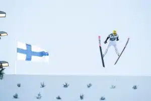 Suomalainen mäkihyppy: jättionnistuminen