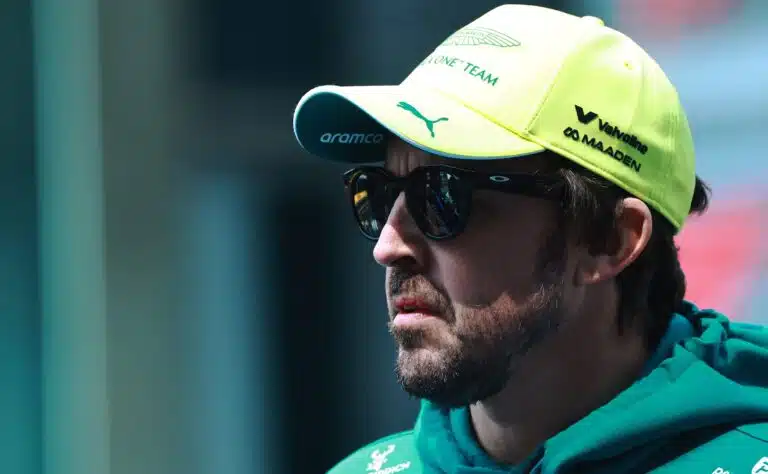 Fernando Alonso vahvisti ison uutisen - "Erittäin erityinen hetki" Fernando Alonso vahvisti ison uutisen – ”Erittäin erityinen hetki”