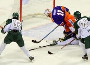 Aleksander Barkov osasi laittaa takapuolensa oikeaan paikkaan – suomalaisen kommentti kertoi paljon