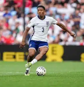 Manchester United kaappamassa maajoukkueen vakiokasvon Arsenalista Manchester United kaappamassa maajoukkueen vakiokasvon Arsenalista