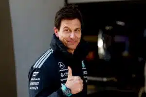 Mercedeksen Toto Wolff teki suuren paljastuksen Kimi Antonellin voiton taustalta Mercedeksen Toto Wolff teki suuren paljastuksen Kimi Antonellin voiton taustalta