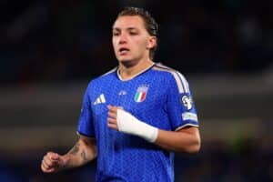 Tähtipelaaja tienaa peräti 20 miljoonaa euroa vuodessa – Euroopan suurseura aloitti mahdottoman urakan Tähtipelaaja tienaa peräti 20 miljoonaa euroa vuodessa – Euroopan suurseura aloitti mahdottoman urakan