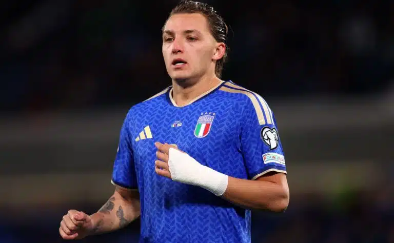 Tähtipelaaja tienaa peräti 20 miljoonaa euroa vuodessa - Euroopan suurseura aloitti mahdottoman urakan Tähtipelaaja tienaa peräti 20 miljoonaa euroa vuodessa – Euroopan suurseura aloitti mahdottoman urakan