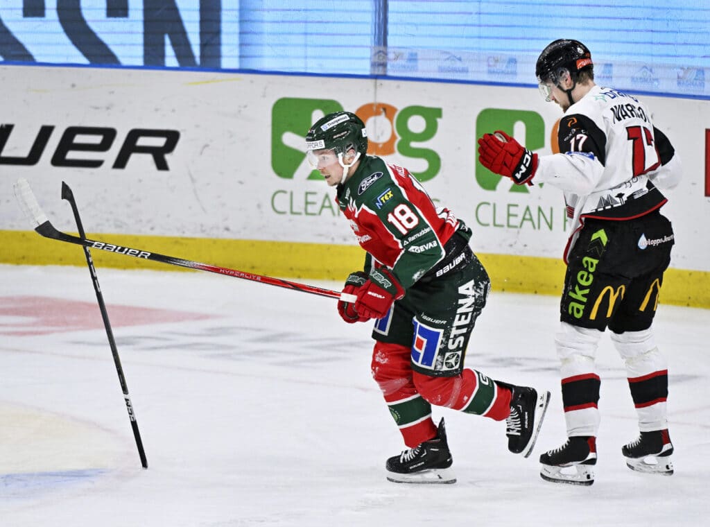 349 SHL-ottelua pelannut ruotsalaishyökkääjä liittyy Kiekko-Espooseen 349 SHL-ottelua pelannut ruotsalaishyökkääjä liittyy Kiekko-Espooseen