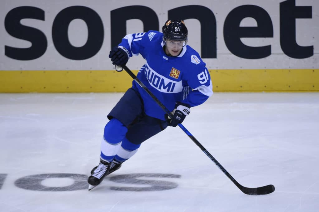Aleksander Barkov, Jesse Puljujärvi ja NHL-tähdet mukaan Leijonien leiriryhmään Aleksander Barkov, Jesse Puljujärvi ja NHL-tähdet mukaan Leijonien leiriryhmään