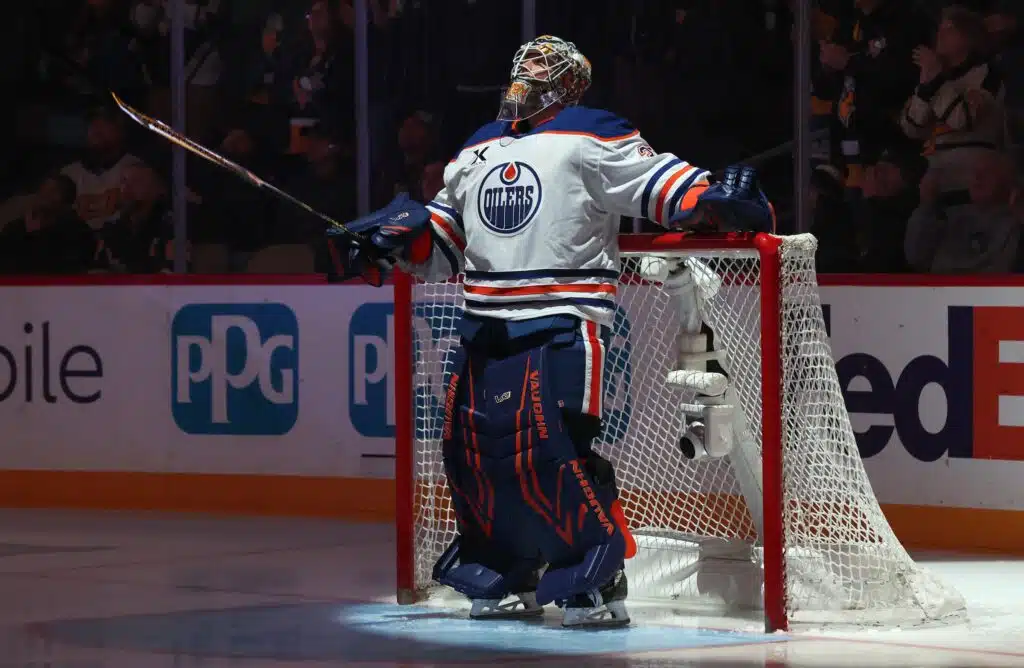 Supertähdeltä kehut - Parjattu NHL-maalivahti loisti Tristan Jarry, Edmonton Oilers