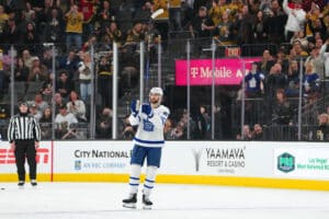 Maple Leafs luovutti – kauppasi hyökkääjän