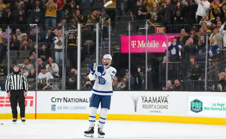 Maple Leafs luovutti – kauppasi hyökkääjän