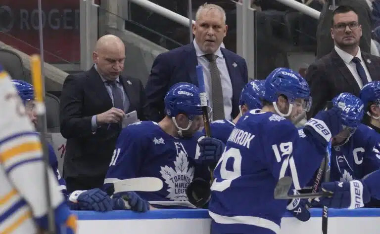 NHL-valmentaja taisi juuri sinetöidä omat potkunsa – ”Hän on virallisesti menettänyt järkensä”