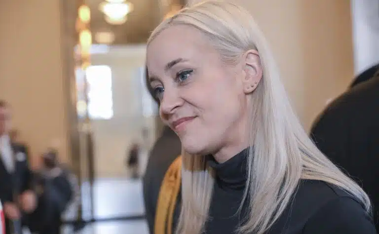 Sofia Virtaa vaaditaan eroamaan TPS:n hallituksesta