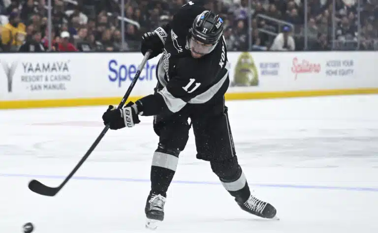 NHL-legenda teki historiaa NHL-legenda teki historiaa