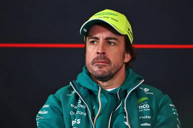 F1-tähti Fernando Alonsolta iso paljastus kriisitallin tilanteesta