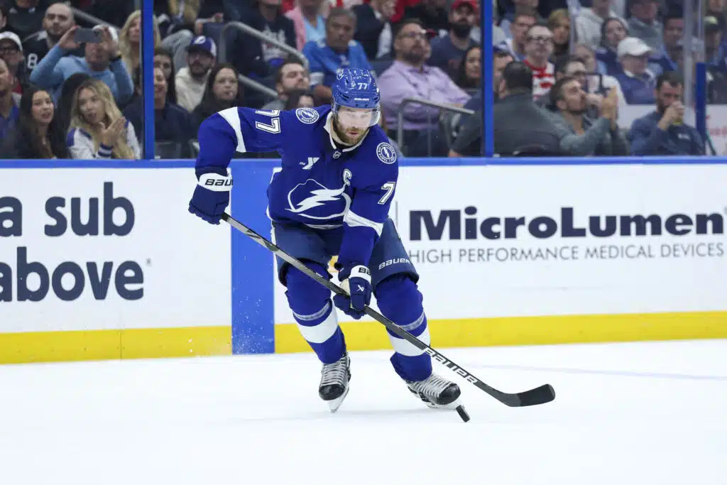 Tampa Bay Lightningin ruotsalaiskapteeni sivuun joukkueen toiminnasta Tampa Bay Lightningin ruotsalaiskapteeni sivuun joukkueen toiminnasta