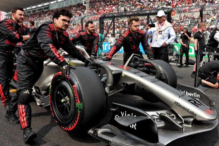 F1-varikolla melkoinen yllätys – talli toimi salassa kaikilta muilta