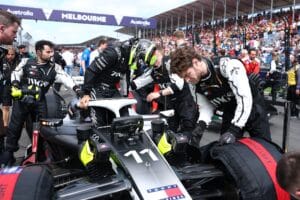 Se kävi nopeasti – Sergio Perez turhautui jo Cadillacin touhuun