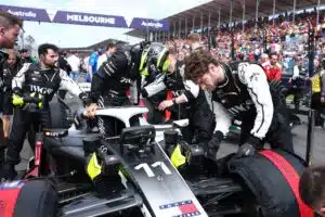 Se kävi nopeasti – Sergio Perez turhautui jo Cadillacin touhuun