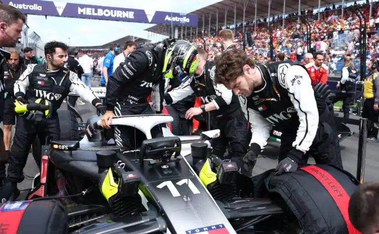 Se kävi nopeasti – Sergio Perez turhautui jo Cadillacin touhuun