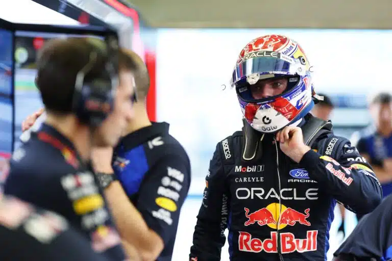 Murtuneelta Max Verstappenilta vahva lopettamisvihjaus – ”Paljon asioita mietittävänä”