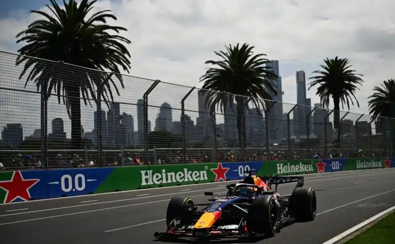 Max Verstappen ajoi rajusti ulos – autoon todella mittavat vauriot