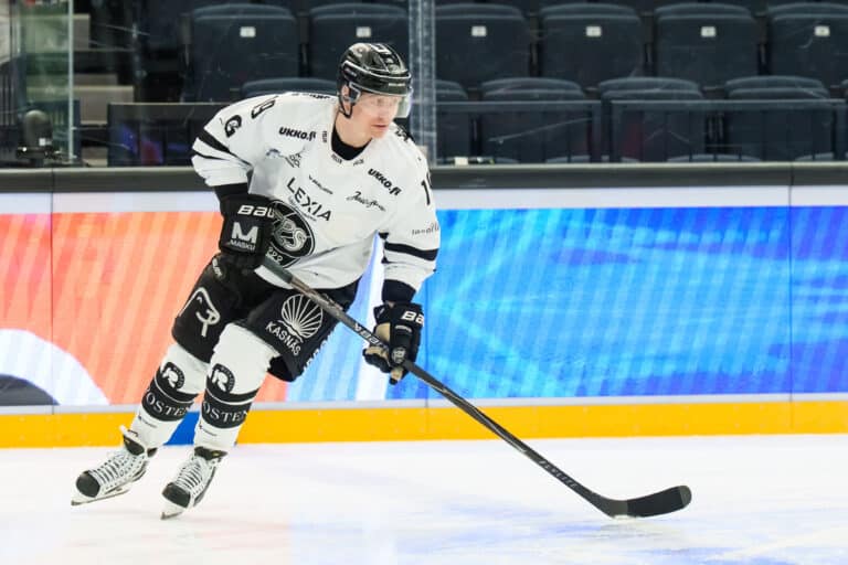 Veli-Matti Savinainen joutui leikkaukseen – ”Ei ihan semmoinen alku kaudelle”