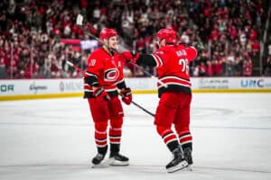 Sebastian Aho rikkoi harvinaisen merkkipaaluun – liittyi harvalukuiseen kerhoon