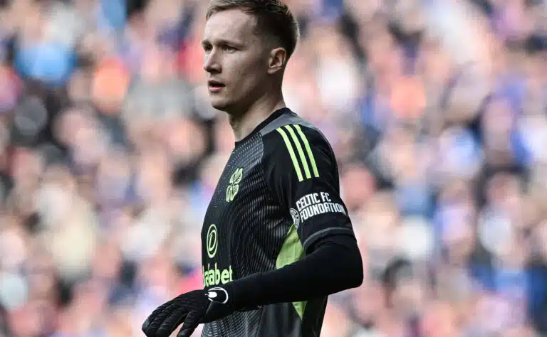 Suomalainen maalivahti pelaa läpimurtokautta suurseurassa – iski nyt pöytään kovan arvion