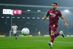 Valioliigaseura jatkosopimukseen Englannin maajoukkuepelaajan kanssa