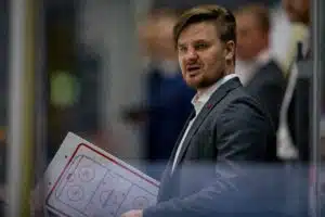 Uusi mies nimetty palauttamaan nais- ja tyttökiekkoa huipulle - "Tärkeä askel eteenpäin" Uusi mies nimetty palauttamaan nais- ja tyttökiekkoa huipulle – ”Tärkeä askel eteenpäin”