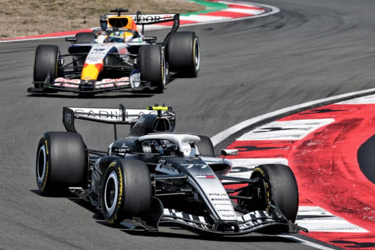 Valtteri Bottas löysi yhtäläisyyden kärkitallin ja häntäpäässä ajamisen kanssa