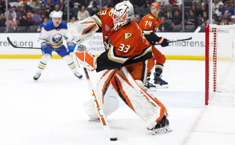 Dramaattinen käänne – yllättävä suomalaispelaaja sai NHL:ssä mahdollisuuden