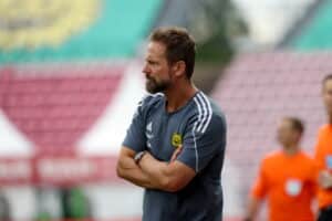 Asiantuntijalta karu fakta: Veikkausliigan mestarisuosikista tulikin selviytyjä