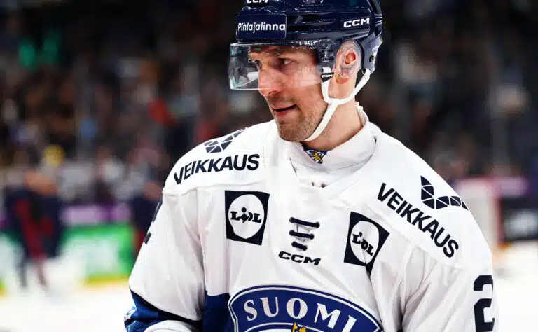 Kärpät hankki NHL-kokemusta omaavan Leijona-pakin – ”Tulee isoon rooliin” Kärpät hankki NHL-kokemusta omaavan Leijona-pakin – ”Tulee isoon rooliin”